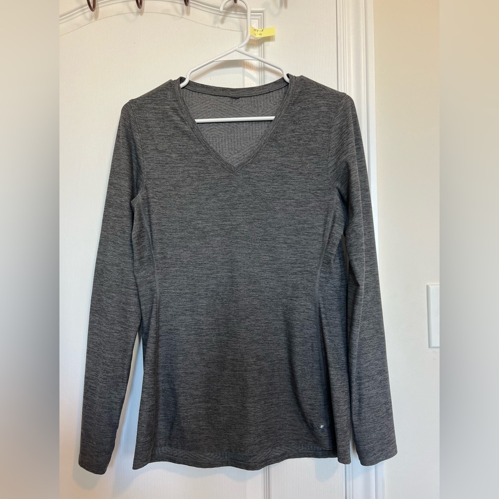 Under Armour Dri-Fit top size M
